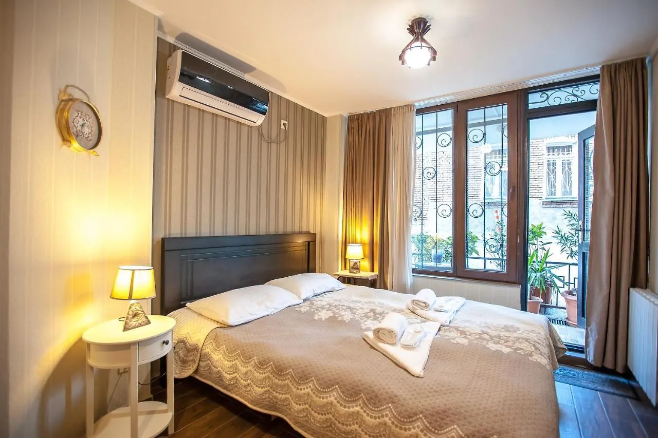 טביליסי Apartment On L.Meskhishvili Turn